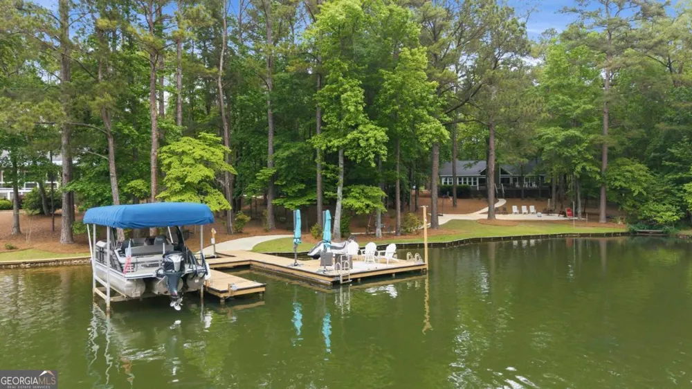 1010 Holmes DR White Plains, GA 30678