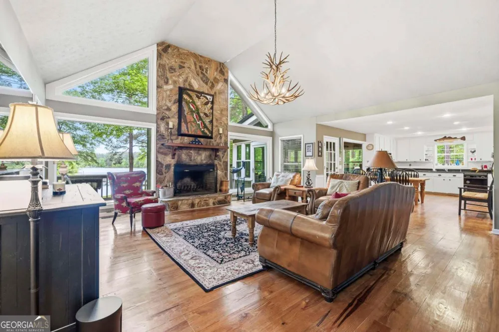 1010 Holmes DR White Plains, GA 30678