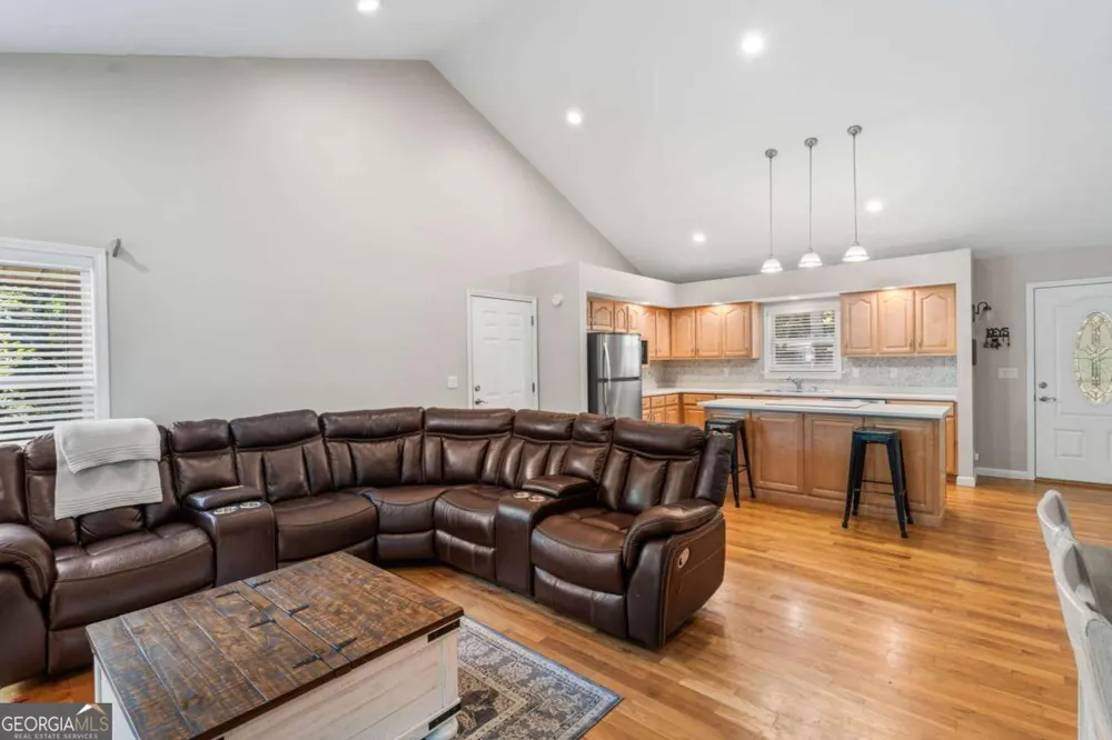 578 Dockery Creek RD Young Harris, GA 30582