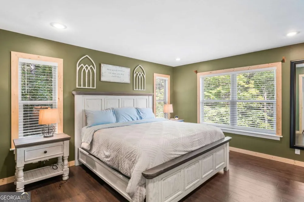 578 Dockery Creek RD Young Harris, GA 30582