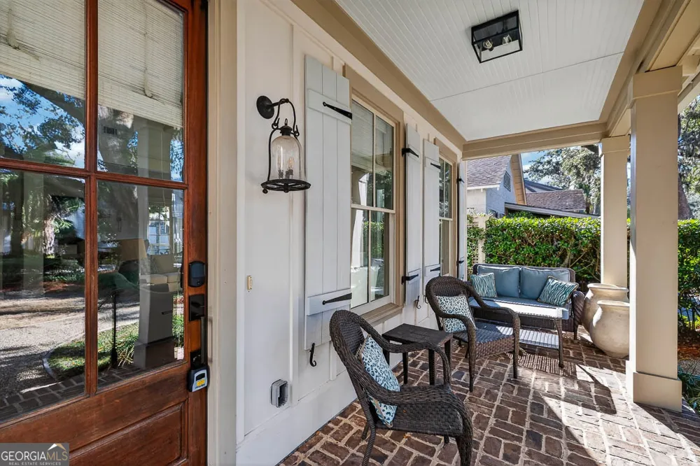 1030 Village Oaks Lane St. Simons, GA 31522