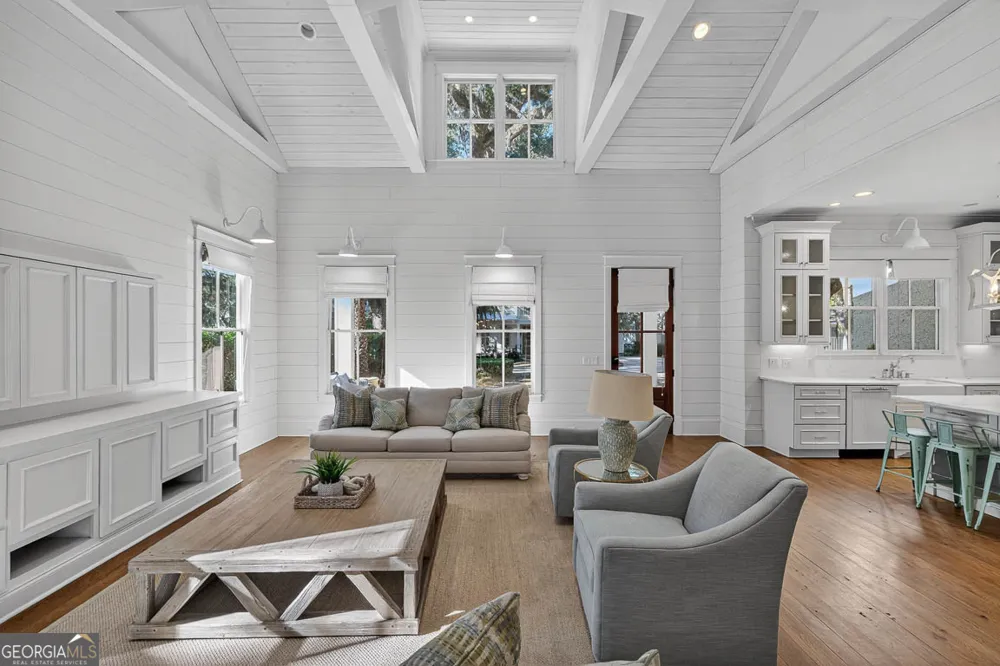 1030 Village Oaks Lane St. Simons, GA 31522