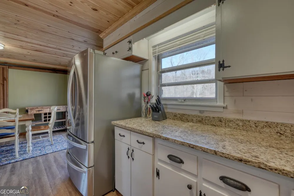 85 Chatuge Shores CIR Hayesville, NC 28904