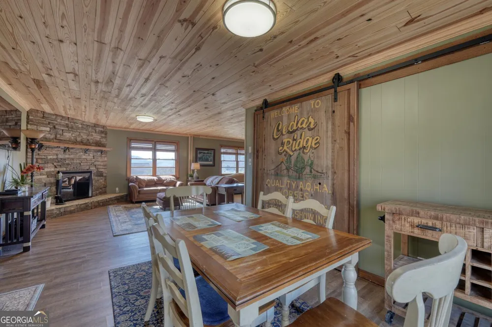 85 Chatuge Shores CIR Hayesville, NC 28904