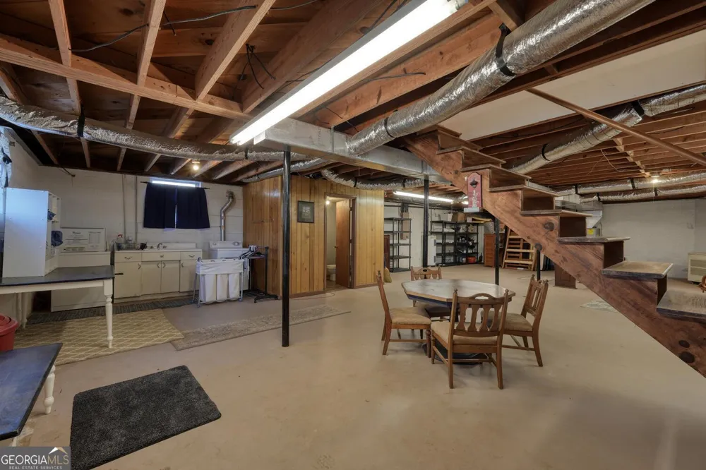 85 Chatuge Shores CIR Hayesville, NC 28904