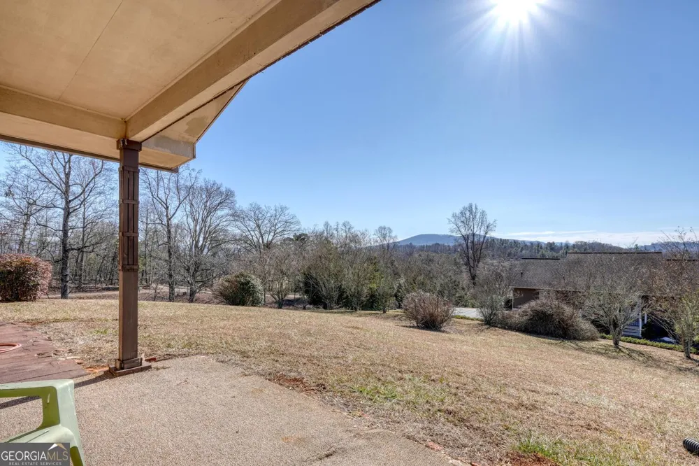 85 Chatuge Shores CIR Hayesville, NC 28904