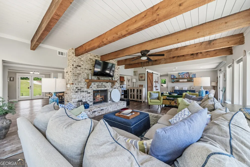 360 Sinclair RD Eatonton, GA 31024