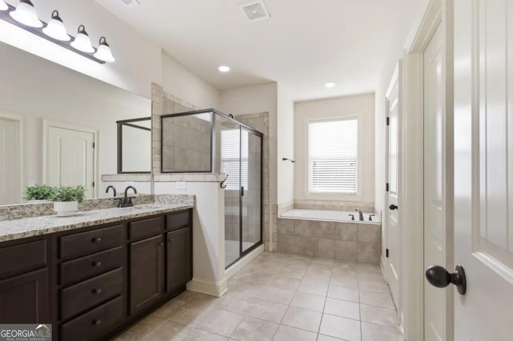 4662 Whitlow Ridge DR Bishop, GA 30621
