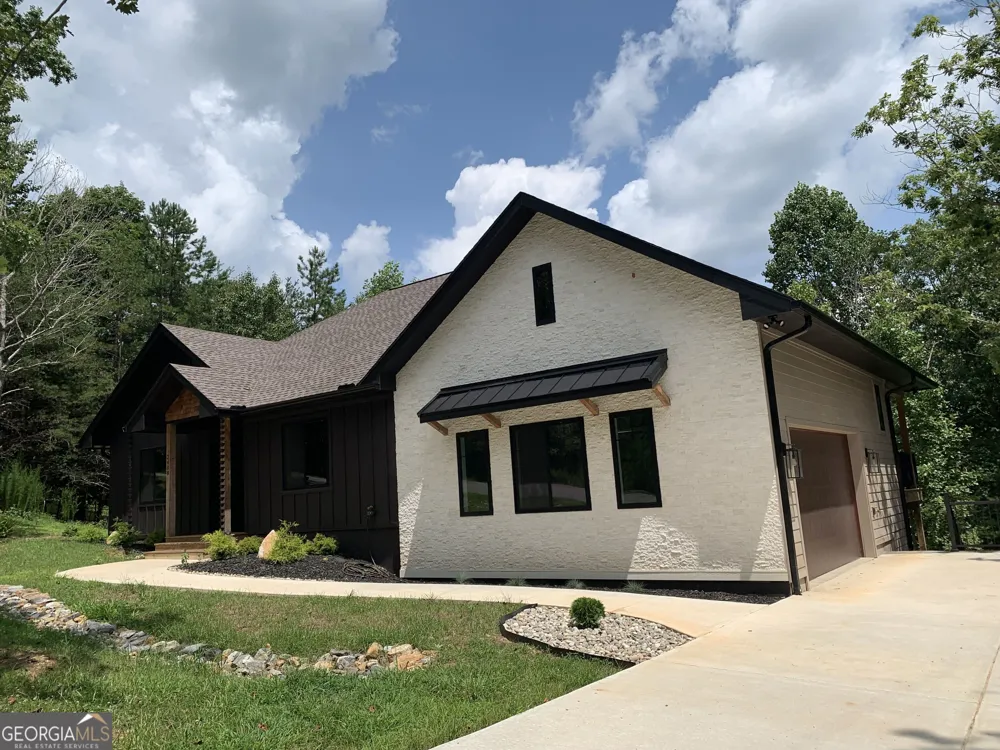 2408 Standing Meadows DR Young Harris, GA 30582