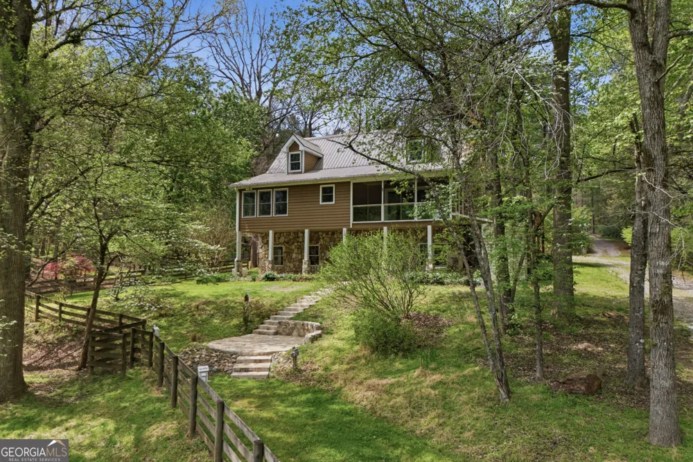 2685 Messer RD Young Harris, GA 30582