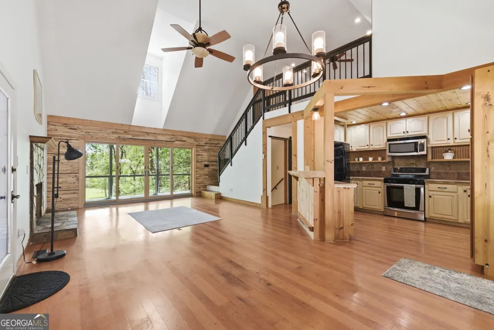 2685 Messer RD Young Harris, GA 30582