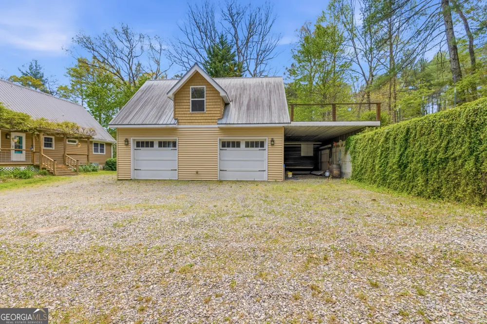 2685 Messer RD Young Harris, GA 30582