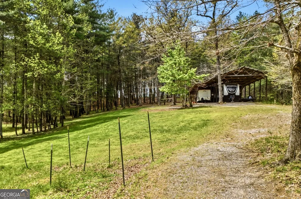 2685 Messer RD Young Harris, GA 30582