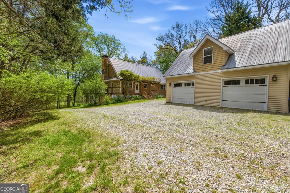 2685 Messer RD Young Harris, GA 30582