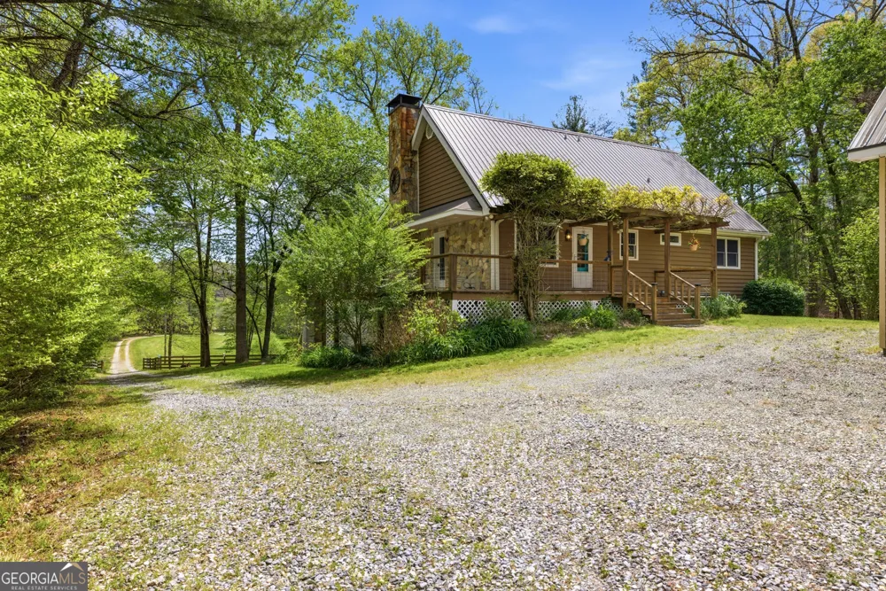 2685 Messer RD Young Harris, GA 30582