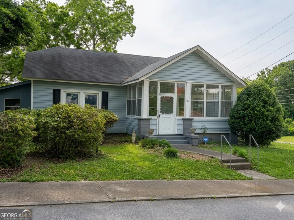 102 Johnson ST Hogansville, GA 30230