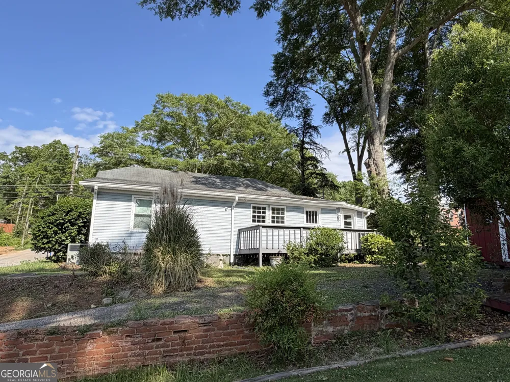 102 Johnson ST Hogansville, GA 30230
