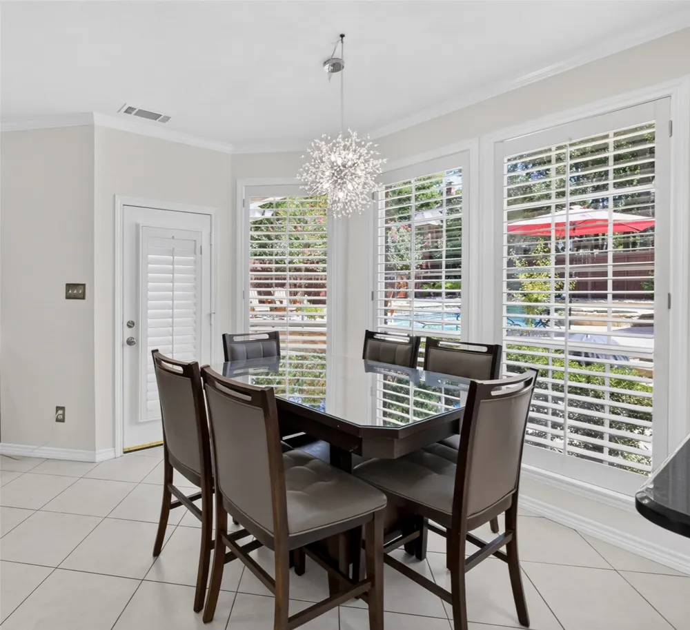2805 Pine View Drive Grapevine, TX 76051