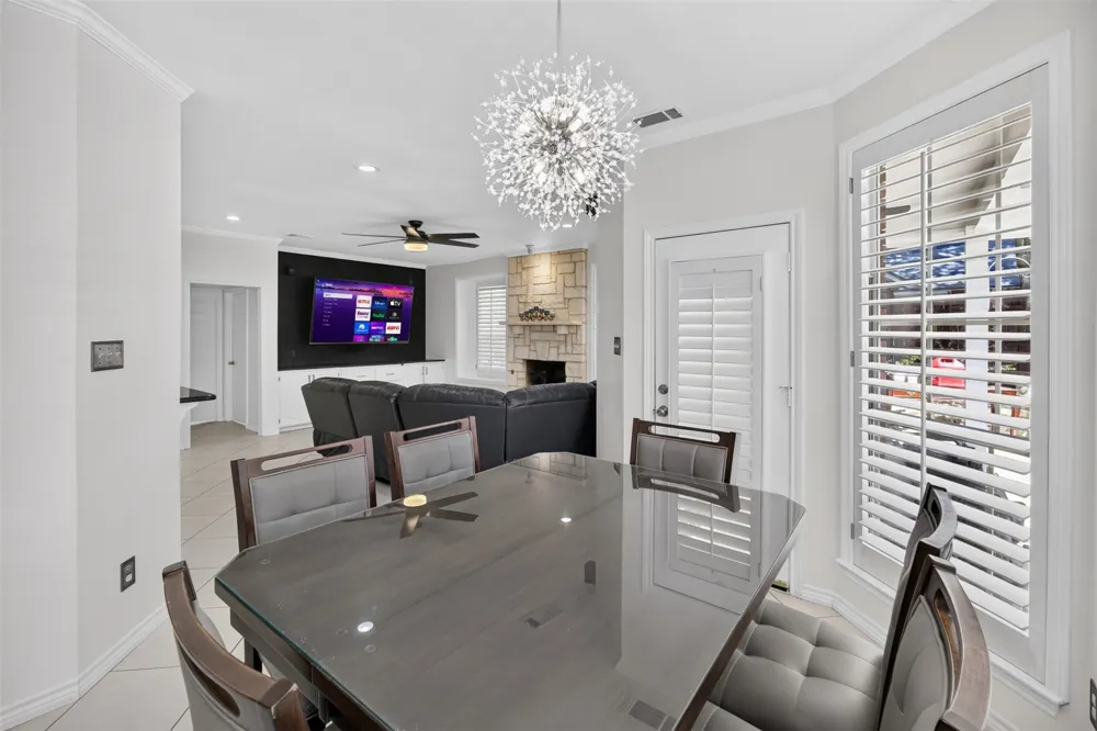 2805 Pine View Drive Grapevine, TX 76051