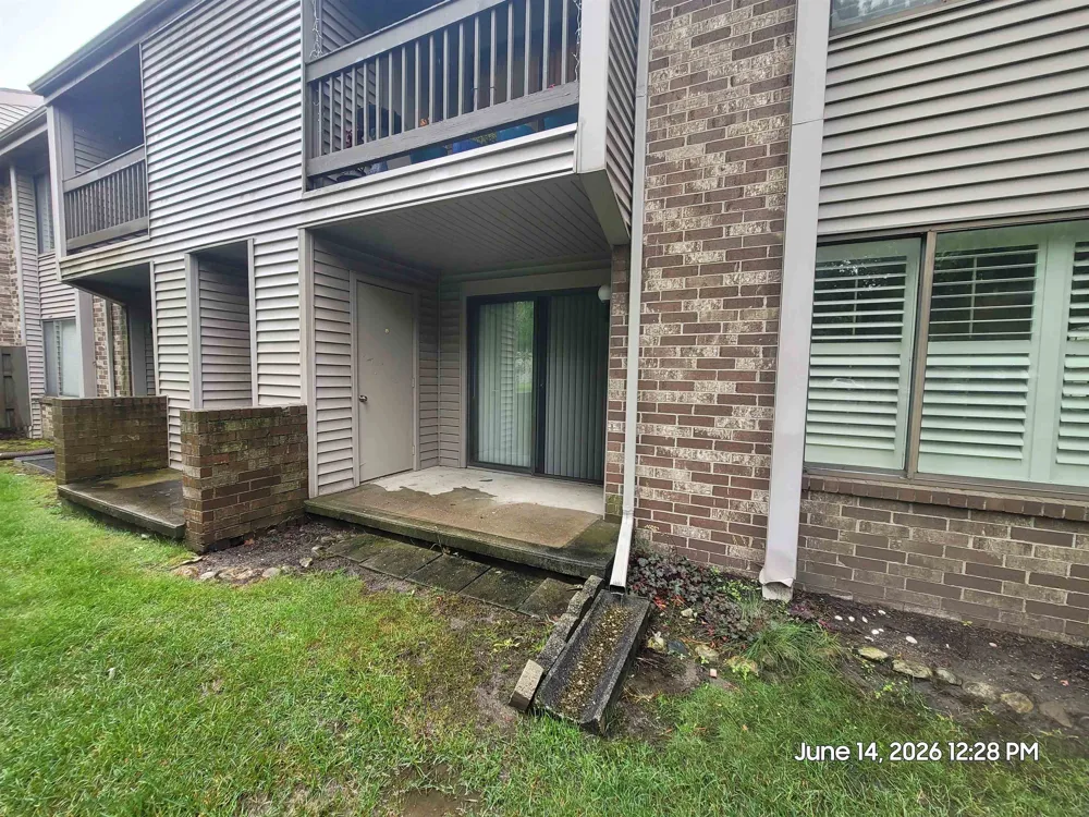 1048 Grenoble Lane Lansing City, MI 48917