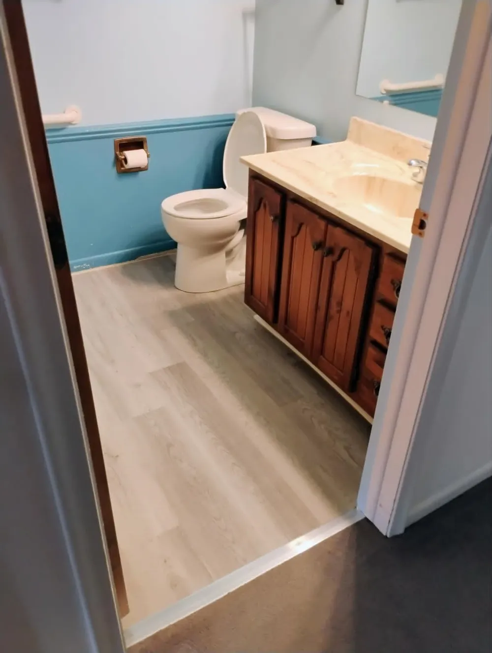 1048 Grenoble Lane Lansing City, MI 48917