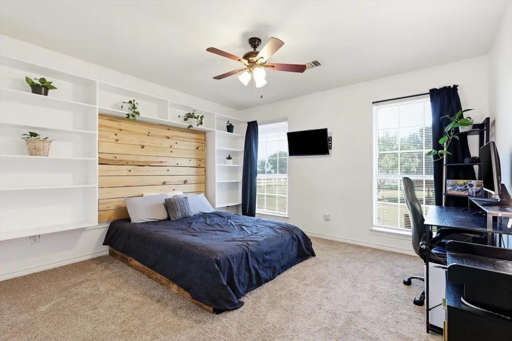 1328 Pierce Road Red Oak, TX 75154