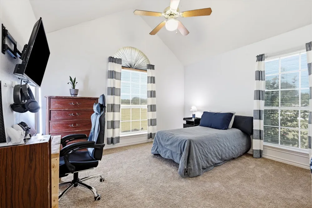 1328 Pierce Road Red Oak, TX 75154