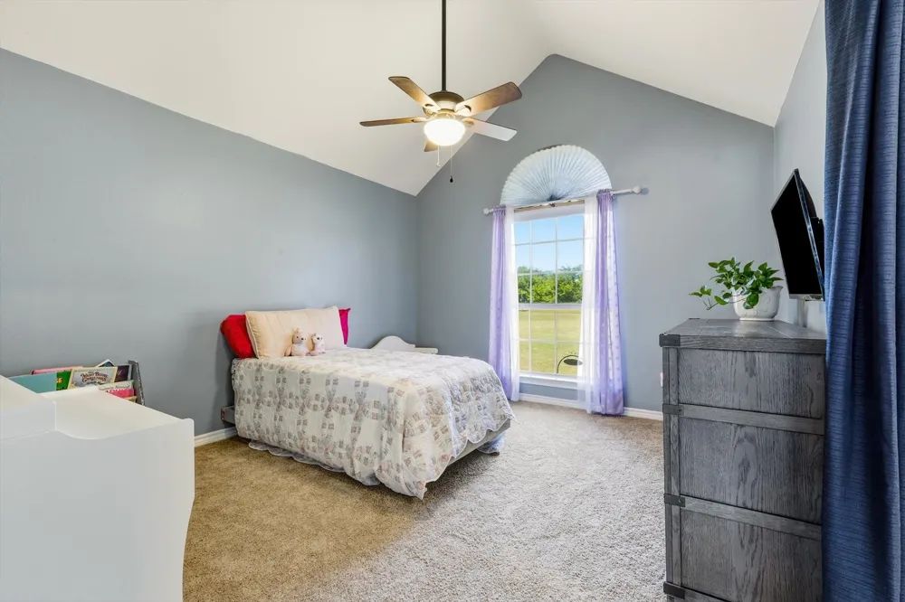 1328 Pierce Road Red Oak, TX 75154