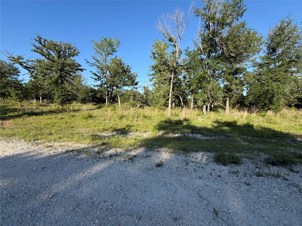 37 Cr 0389 Jewett, TX 75846