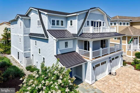309 W CAPE SHORES DRIVE