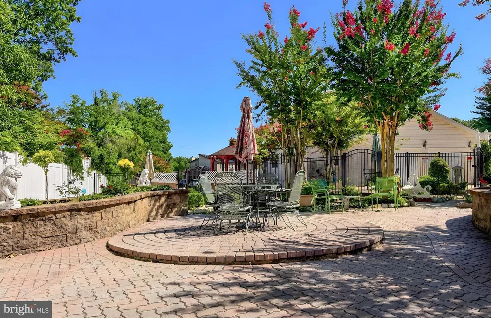 9301 LINHURST DRIVE Clinton, MD 20735
