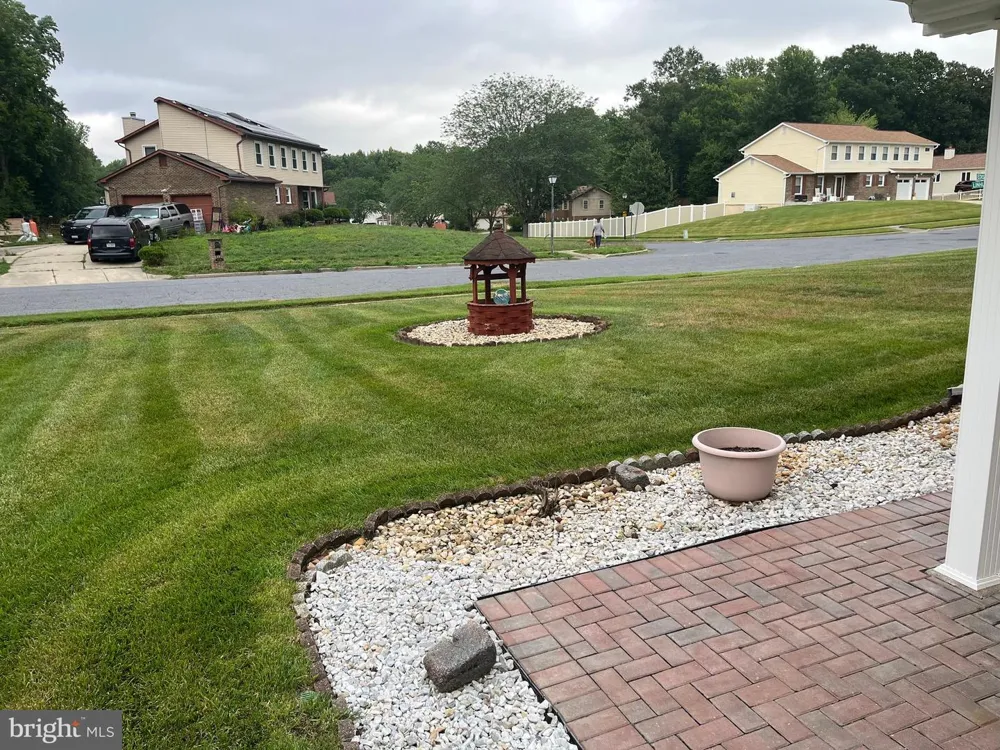 9301 LINHURST DRIVE Clinton, MD 20735