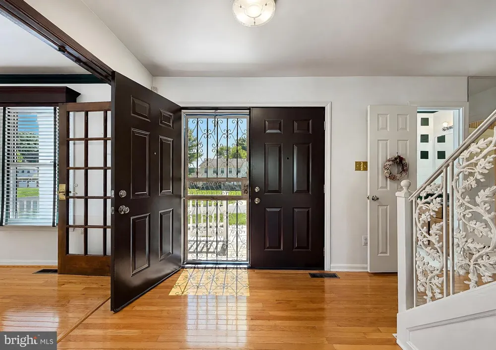 9301 LINHURST DRIVE Clinton, MD 20735