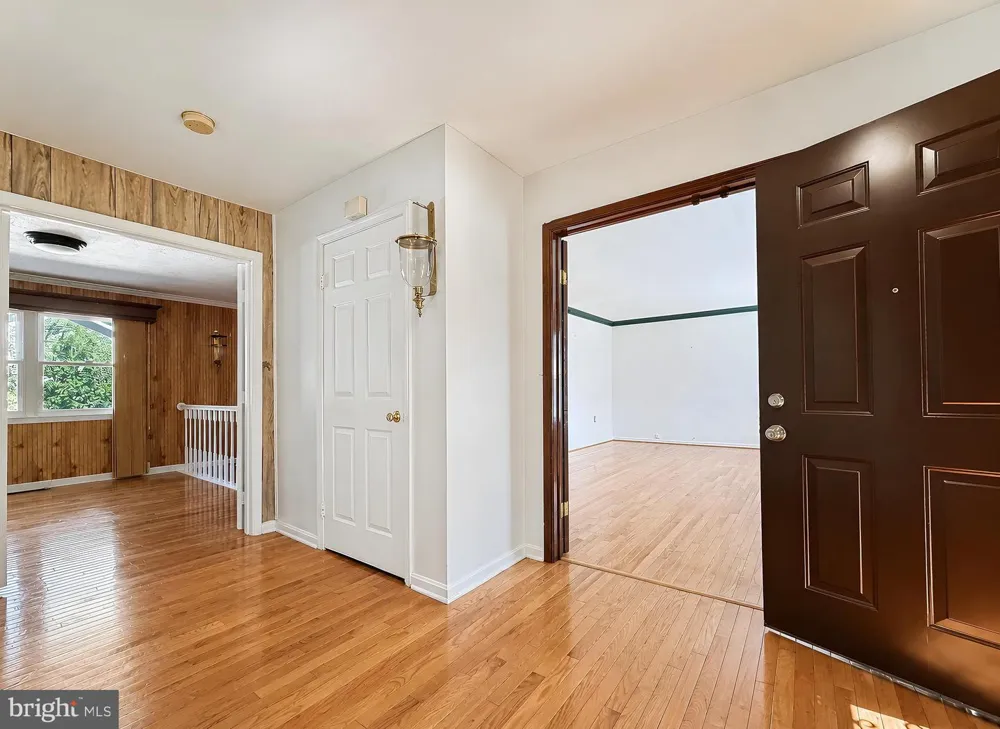 9301 LINHURST DRIVE Clinton, MD 20735