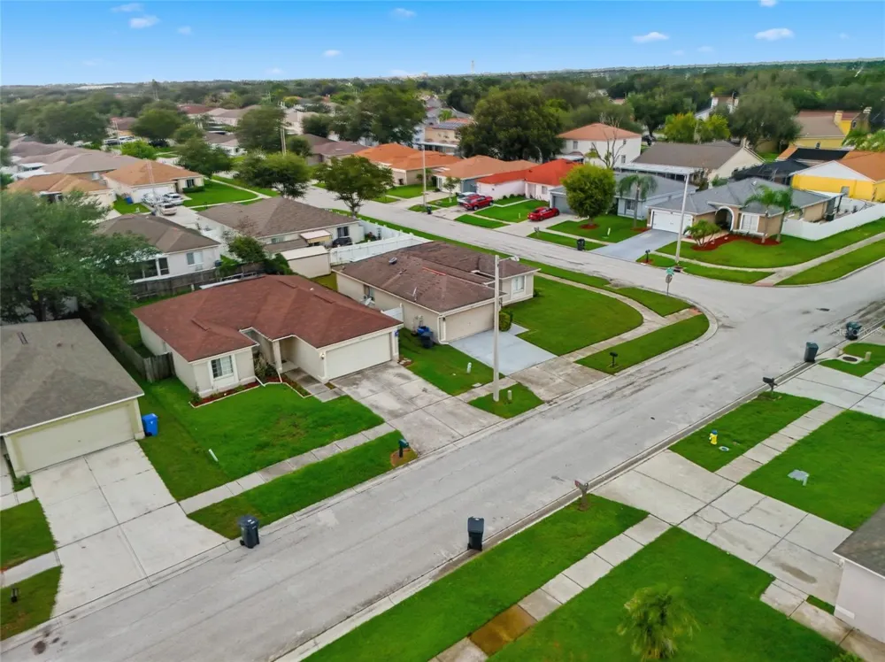 1210 BLUFIELD AVENUE Brandon, FL 33511