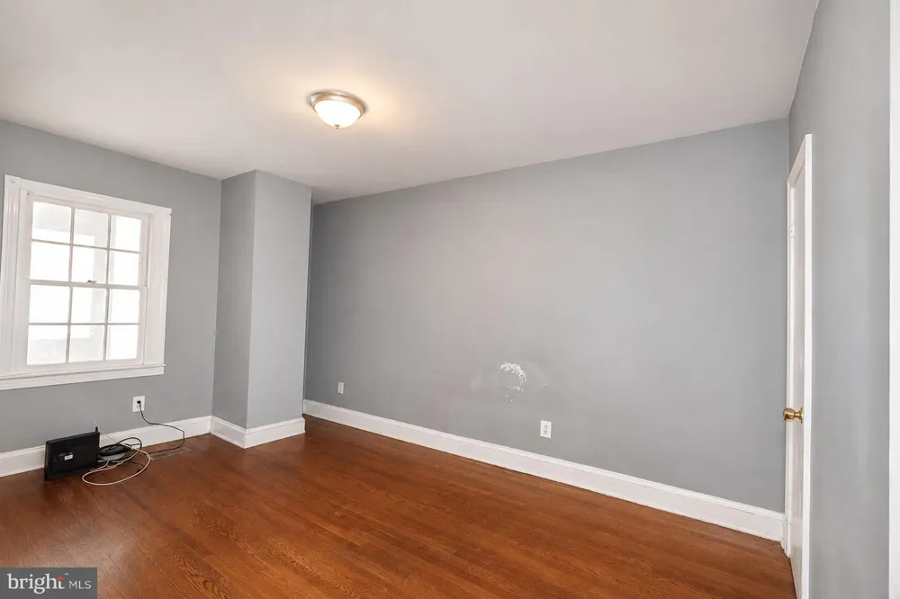 1329 ORREN NE #2 Washington, DC 20002