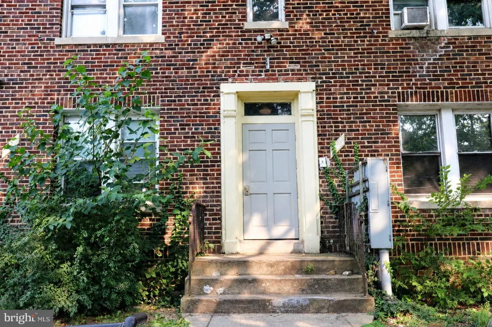 1329 ORREN NE #2 Washington, DC 20002