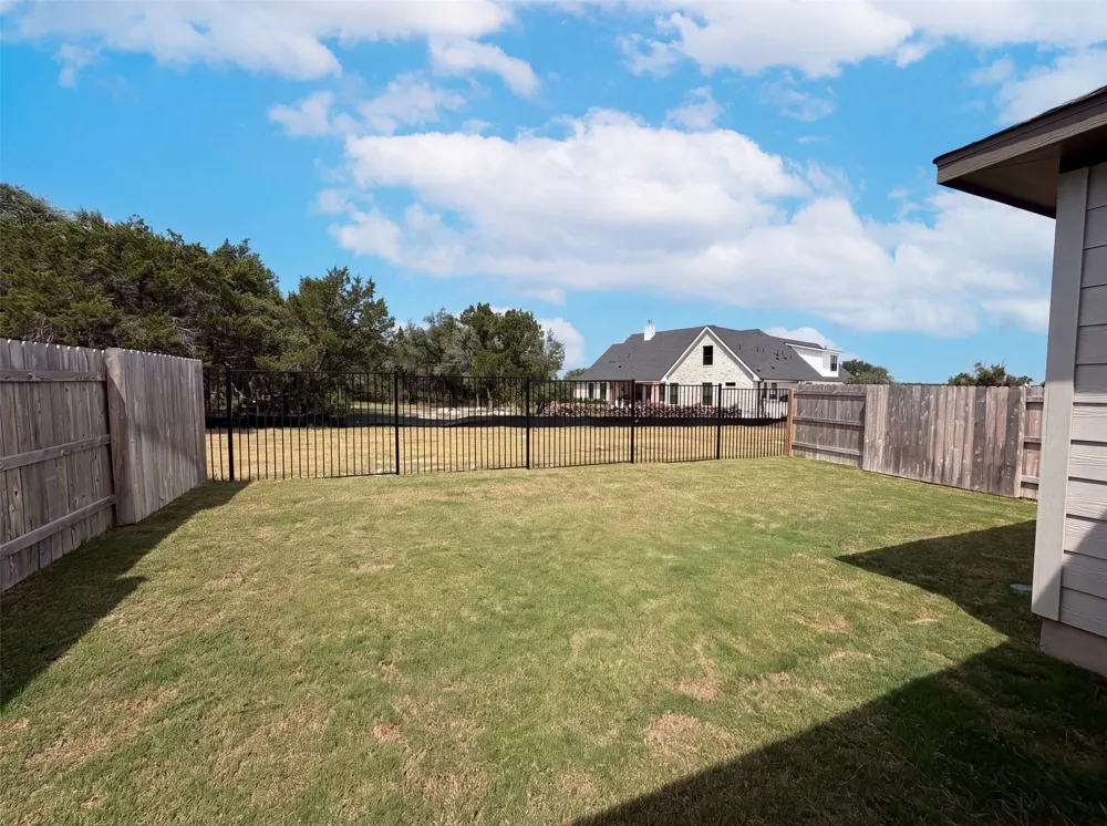 125 High Valley Drive Liberty Hill, TX 78642