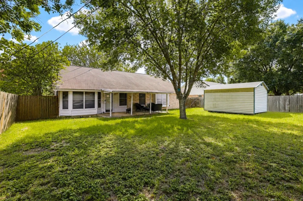 1001 Travis Street Lockhart, TX 78644