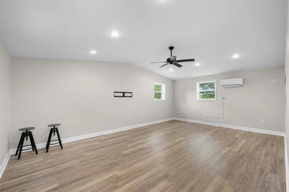 577 Herron Trail McDade, TX 78650