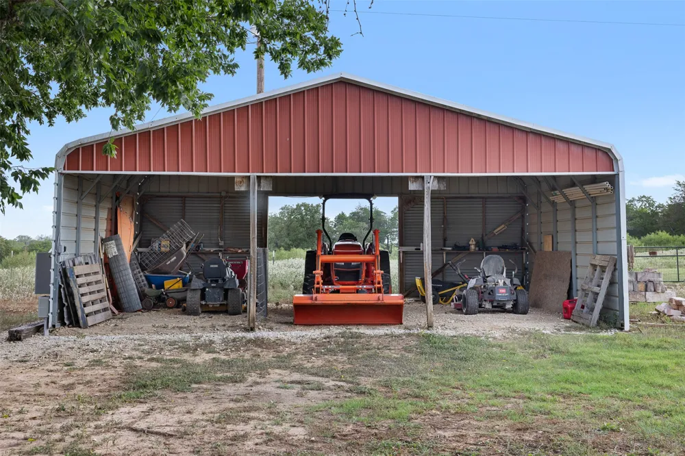 577 Herron Trail McDade, TX 78650