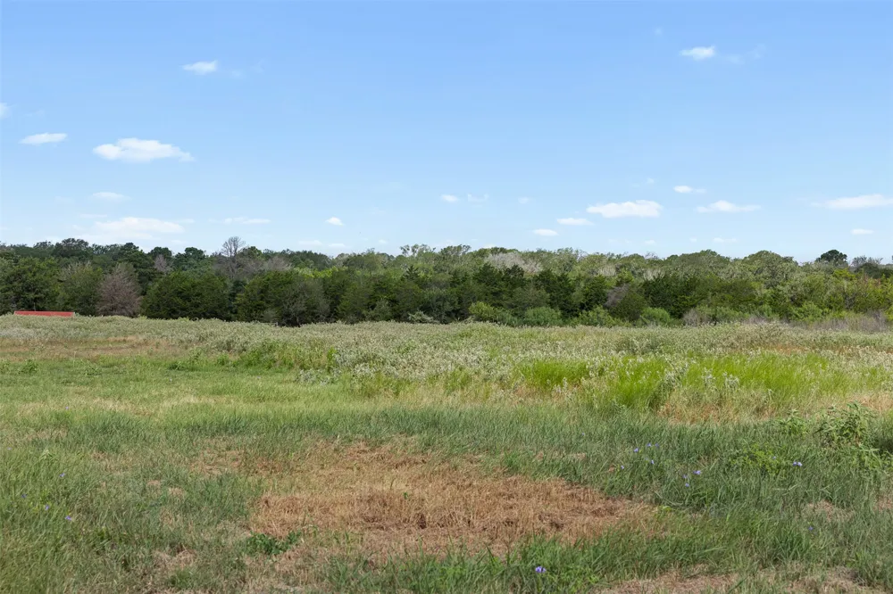 577 Herron Trail McDade, TX 78650
