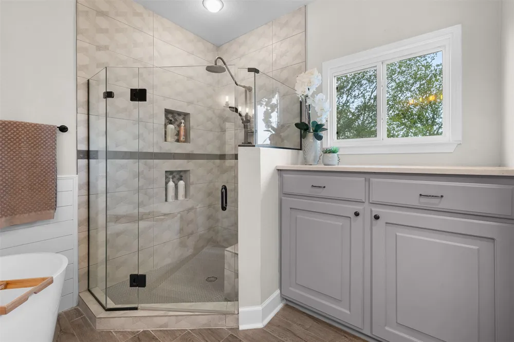 577 Herron Trail McDade, TX 78650