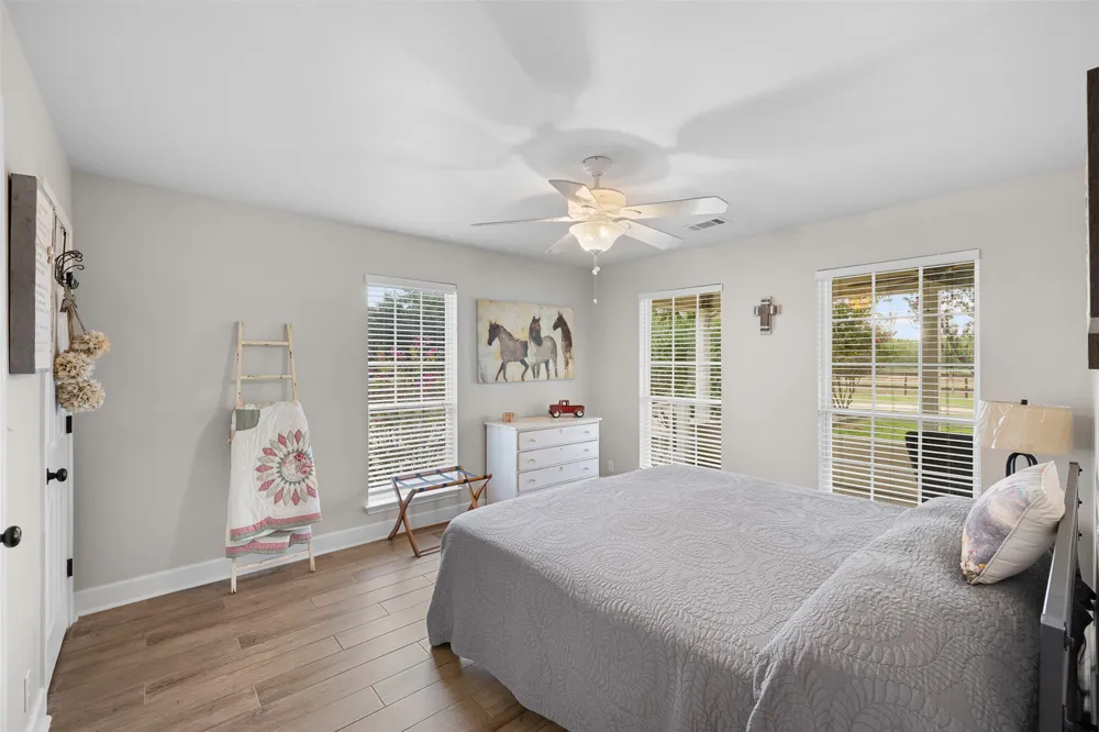 577 Herron Trail McDade, TX 78650