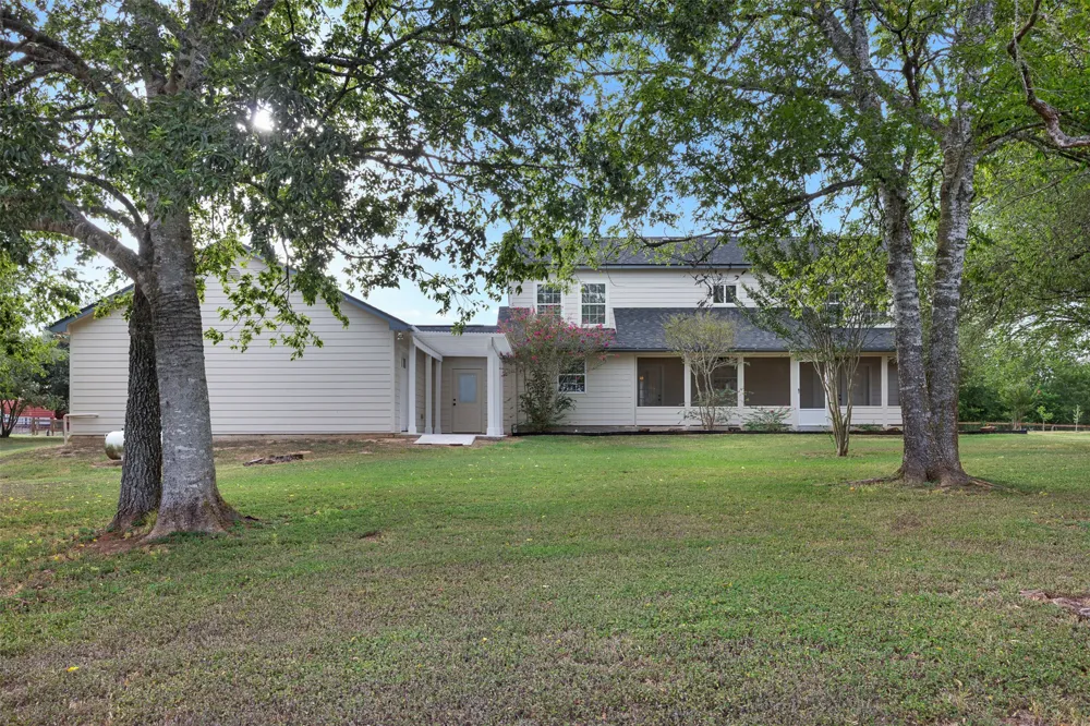 577 Herron Trail McDade, TX 78650