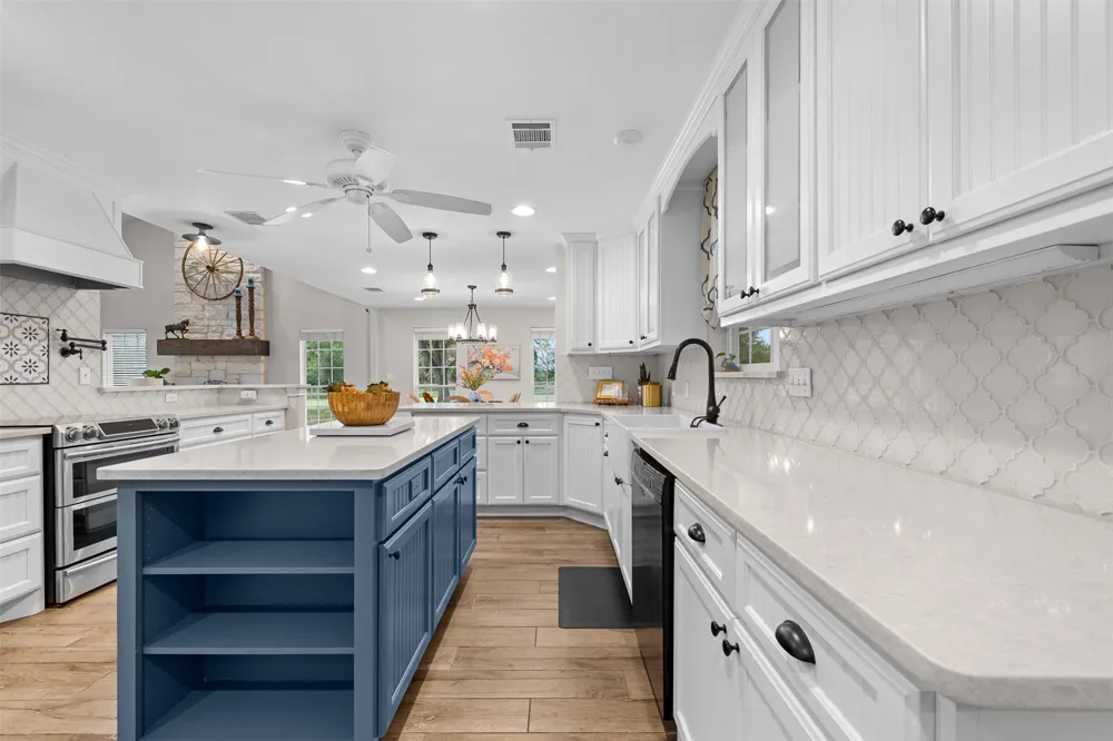 577 Herron Trail McDade, TX 78650