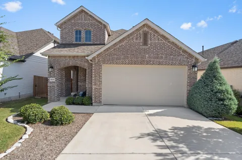 8025 Copper Prairie Bend