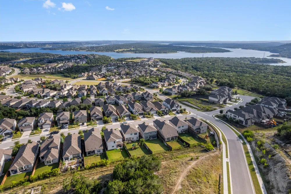 8025 Copper Prairie Bend Lago Vista, TX 78645