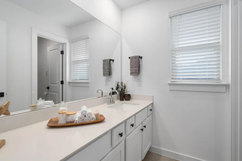 8025 Copper Prairie Bend Lago Vista, TX 78645