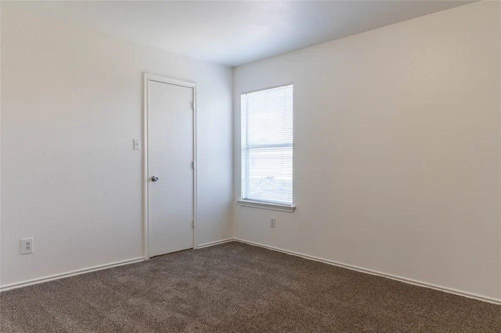 2209 Canvas Back Drive Taylor, TX 76574